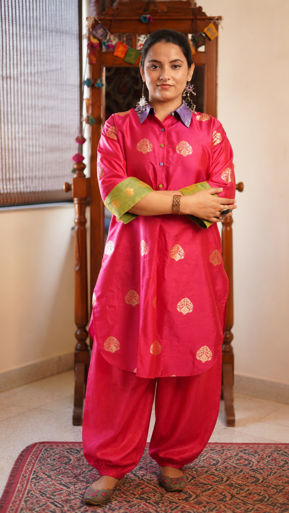 Gulabi Brocade Kurta Set