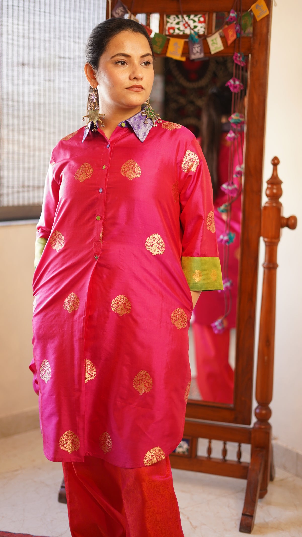 Gulabi Brocade Kurta Set