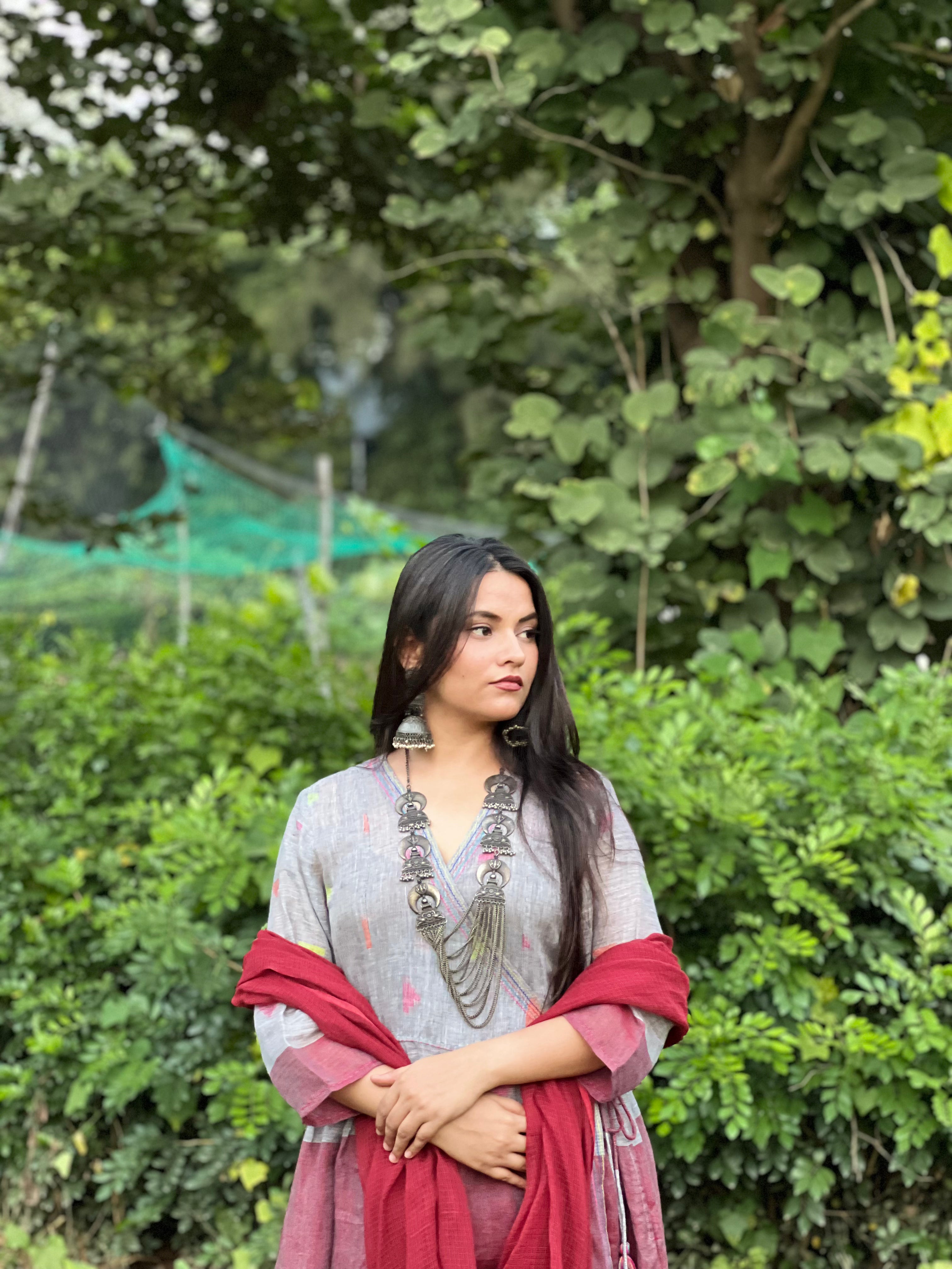 Gulnaar Linen wrap Suit Set