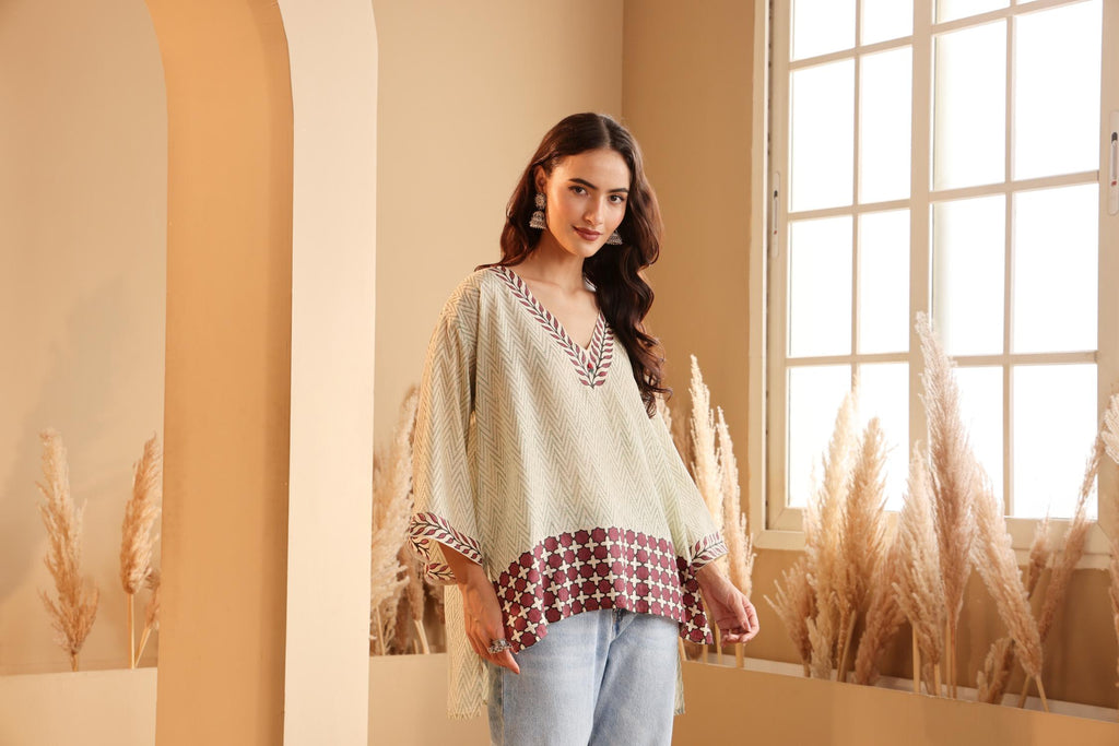Elegant Chevron Print silk Kaftan short top