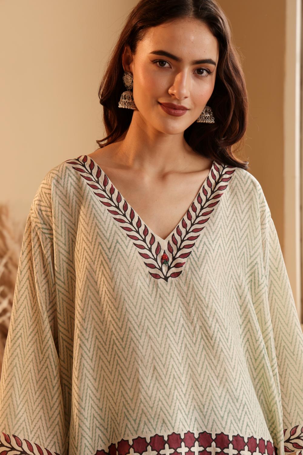 Elegant Chevron Print silk Kaftan short top