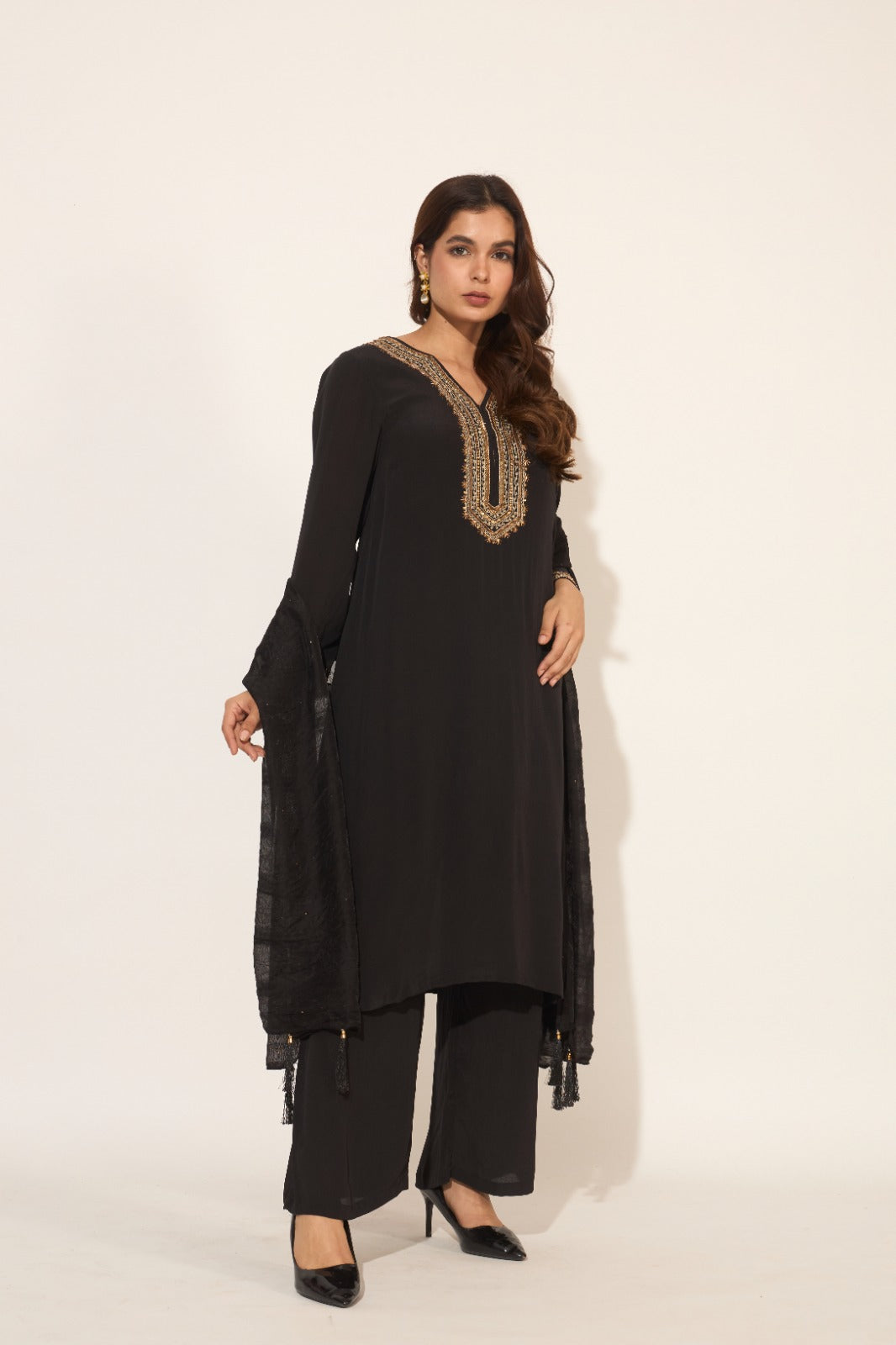 Viscose Crepe Hand-Worked Kurta Set